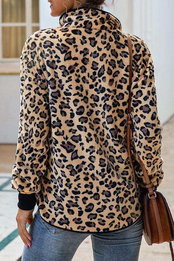 Striking Leopard Print Mandarin Collar Sweatshirt