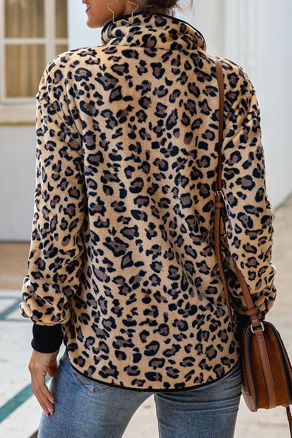 Striking Leopard Print Mandarin Collar Sweatshirt