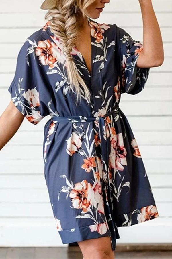 Buttoned Lace Printed V-neck Short-sleeved Dress