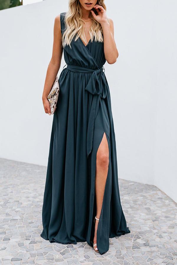 Solid Color V-neck Mid-waist Sleeveless Maxi Dress