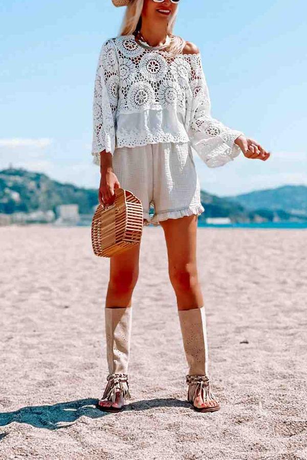 Lace Cut-out Long-sleeved Blouse