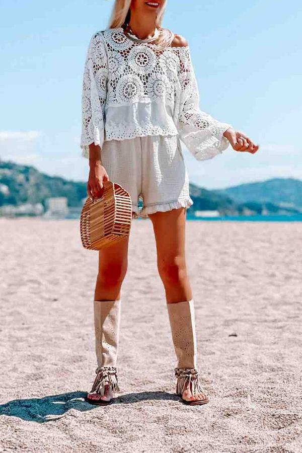 Lace Cut-out Long-sleeved Blouse