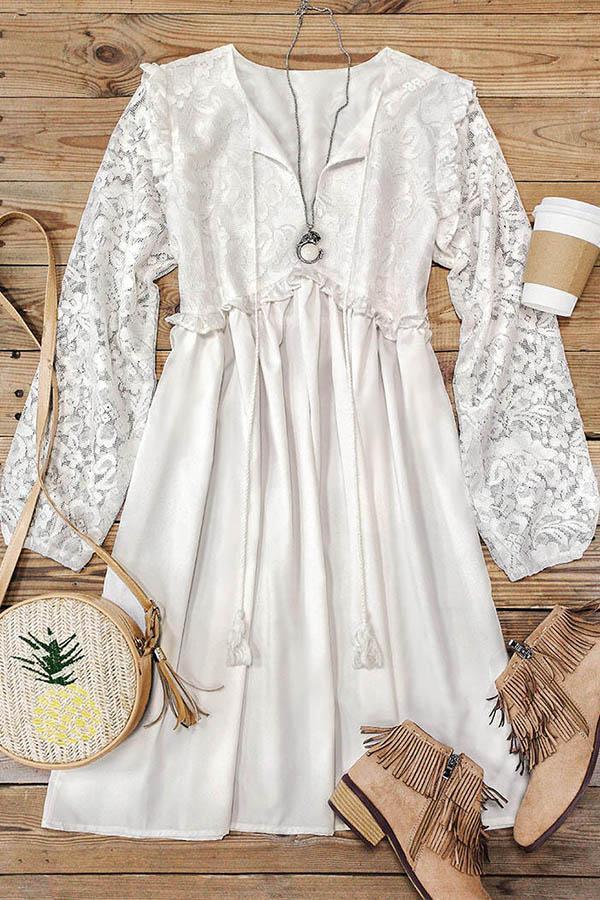 Romantic Lace Stitching Tassel Long-sleeved Dress