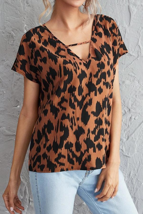 New Leopard-print Short-sleeve V-Neck T-Shirt Top