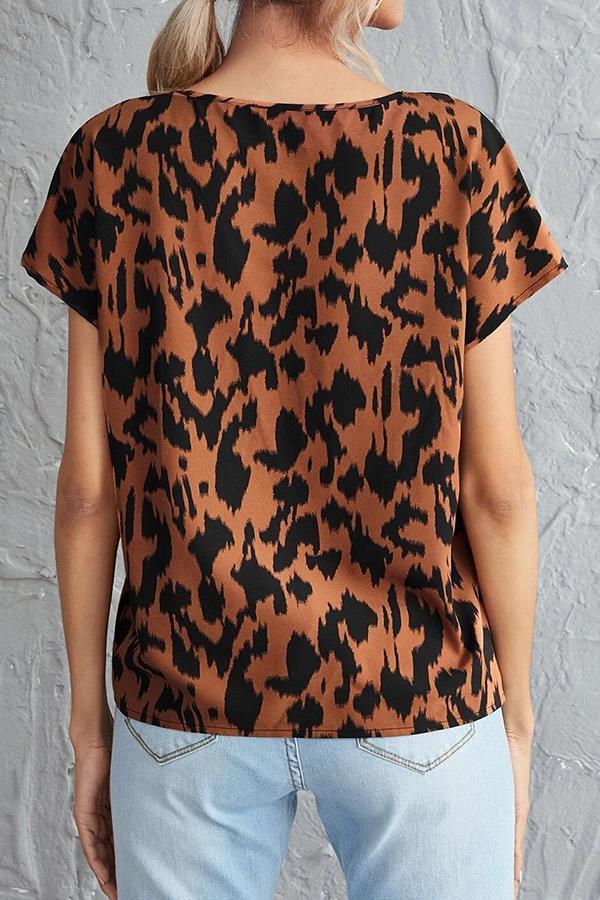 New Leopard-print Short-sleeve V-Neck T-Shirt Top