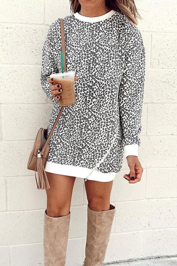 Leopard Print Round Neck Zip Sweatshirt