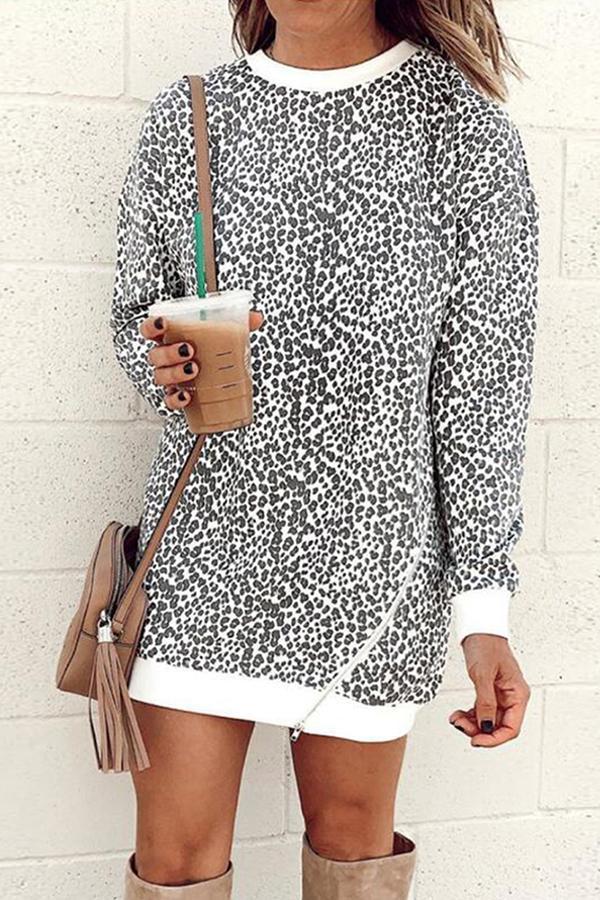 Leopard Print Round Neck Zip Sweatshirt