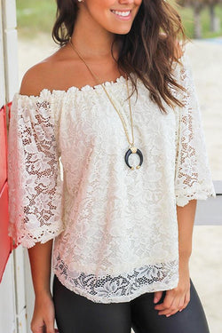 Sweet Lace One-shoulder Top