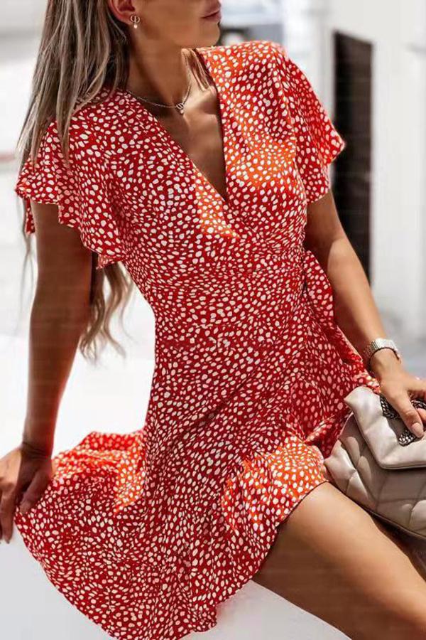 Pleated Short Sleeve V-neck Mini Floral Dress