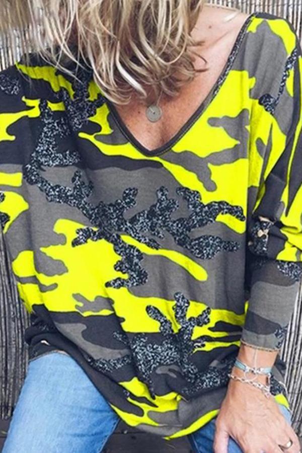 V-neck Camouflage Leopard Print T-shirt