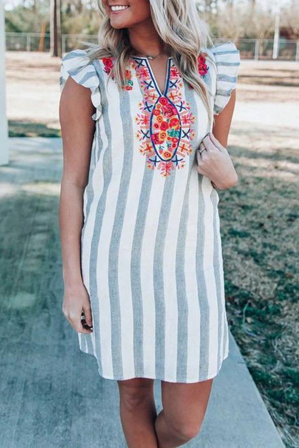 Solid Embroidery V-neck Ruffle Sleeve Shift Dress