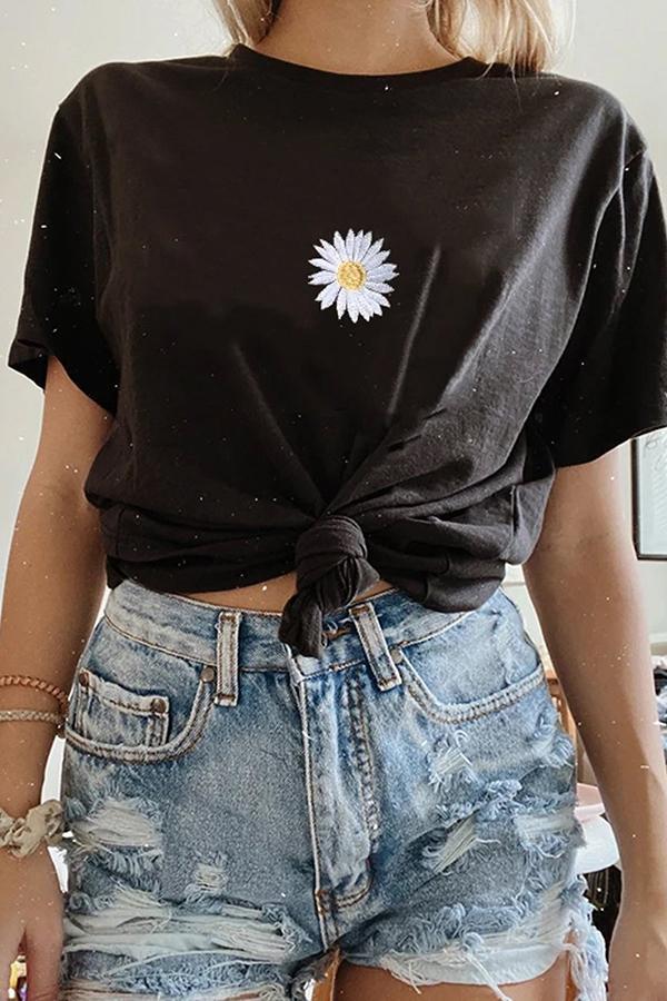 Sweet Cute Embroidery Chrysanthemum Short Sleeves T-shirt