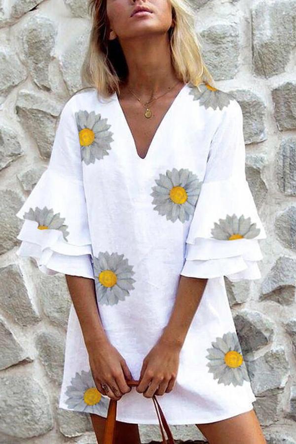 Baggy Daisy Print Flared Sleeves Dress